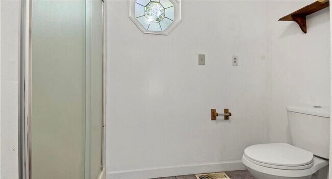 Building Photo - 1820 McGougan Rd