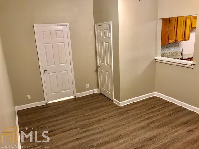 Building Photo - 1960 W Kimberly Rd SW