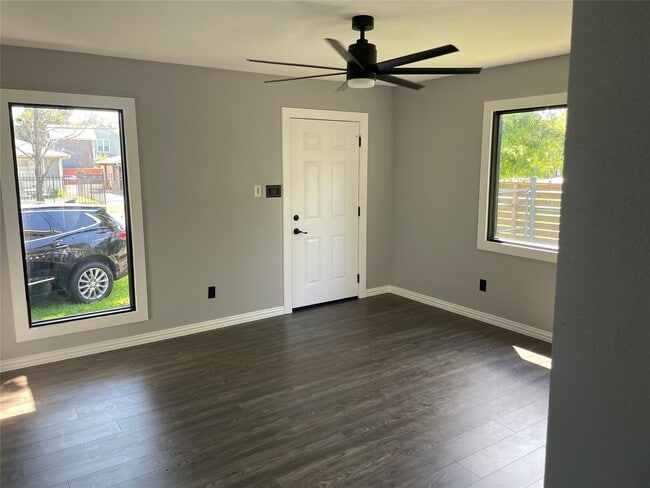 Building Photo - 2709 Terry St