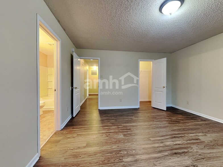 Building Photo - 12426 Bearsdale Dr