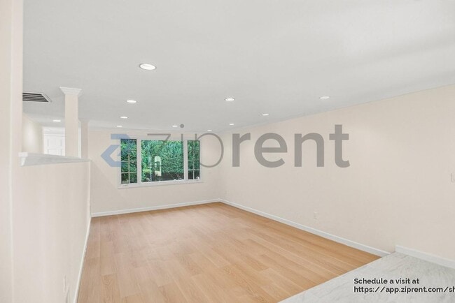 Building Photo - 14927 Jerries Dr