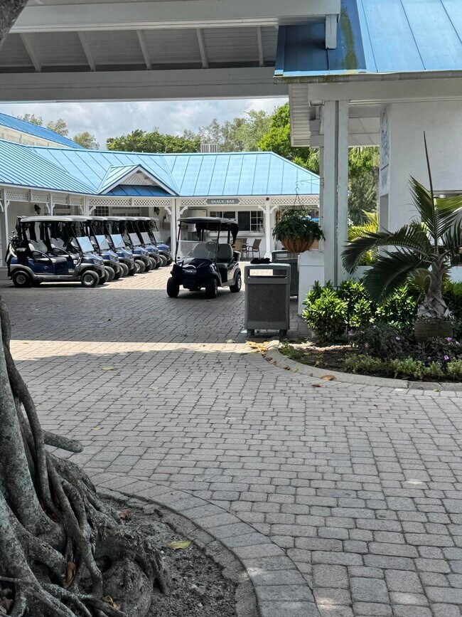 Building Photo - 147 Deer Creek Blvd