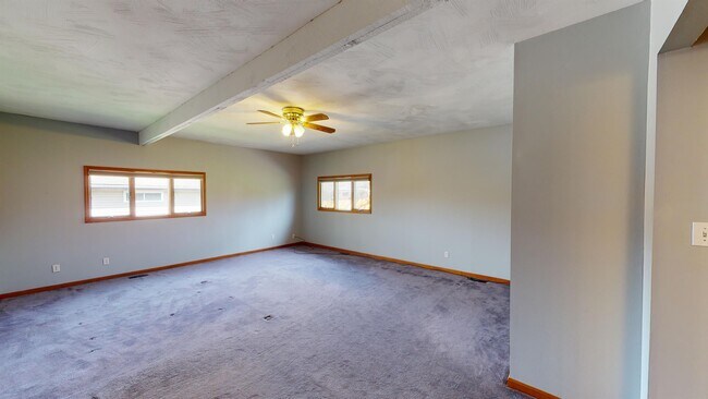 Building Photo - 3922 Ridgedale Dr