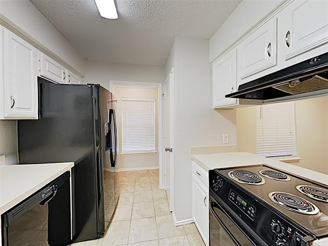 Building Photo - 4931 Darrow Ln