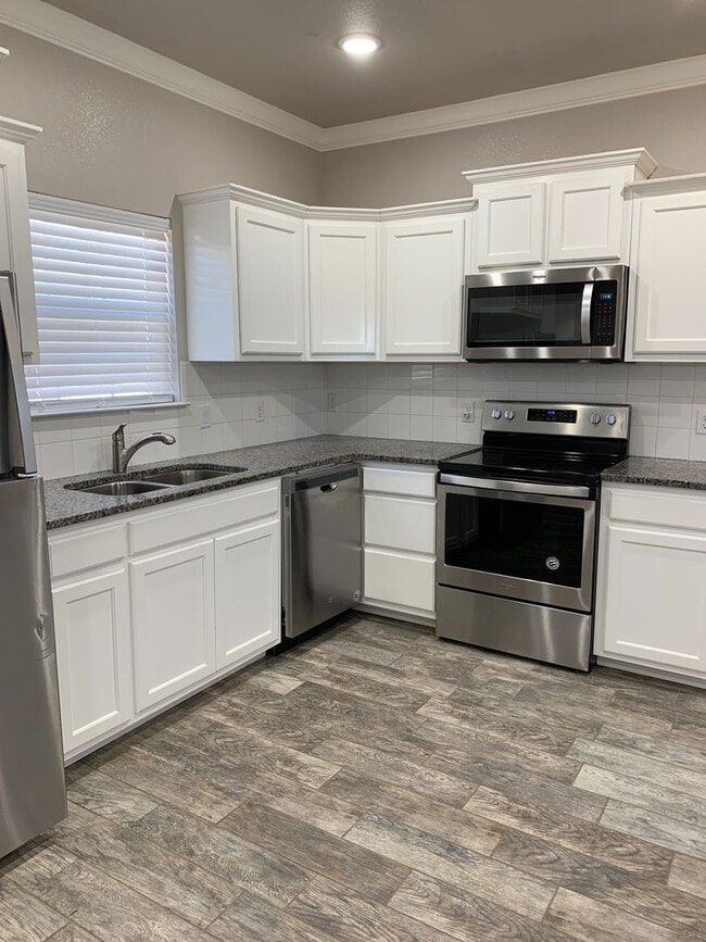 Building Photo - 2408 E 14th St