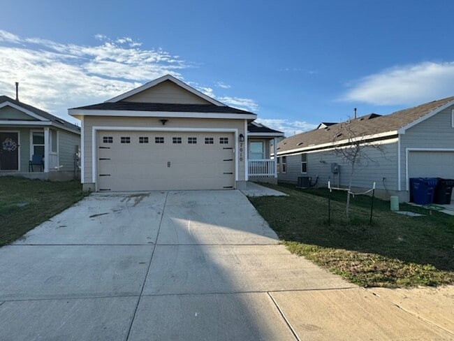 Building Photo - 7010 Solar Rdg