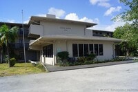 Building Photo - 1250 E Sample Rd
