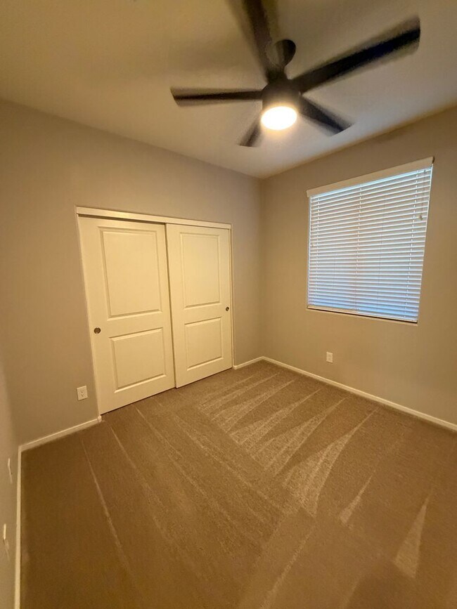 Building Photo - Three Bedroom Two Bath Home with A Den