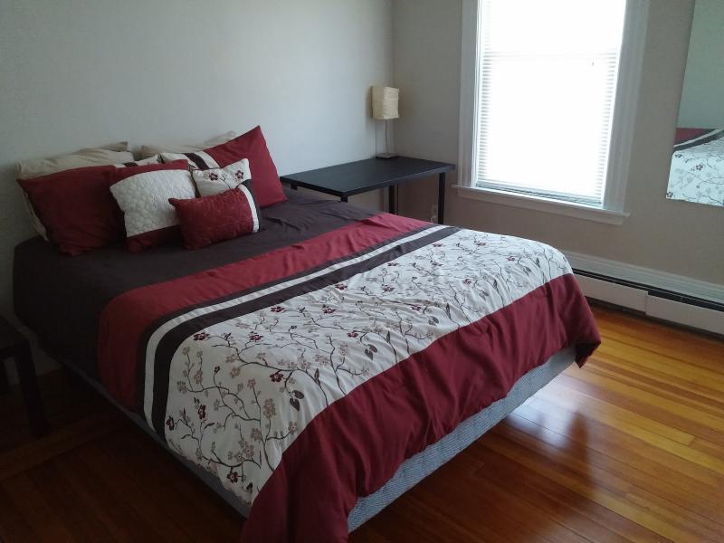 Building Photo - 1000 Memorial Dr