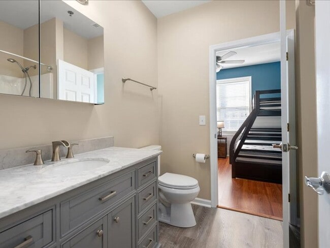 Building Photo - For Rent: Beautifully updated 2-bed/2-bath condo, Sandpiper Village, Rehoboth. $2,000.00/month. P...
