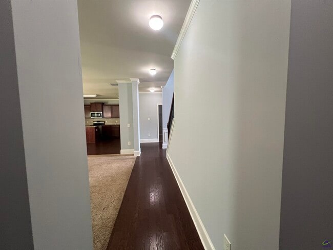 Building Photo - 204 Arden Dr