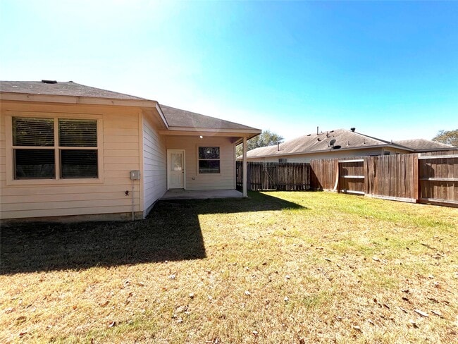 Building Photo - 20330 Pine Water Ln