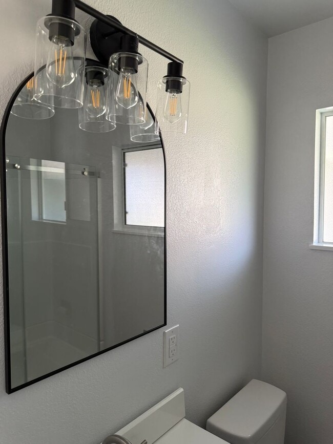 Building Photo - Fullerton Single Story Beauty