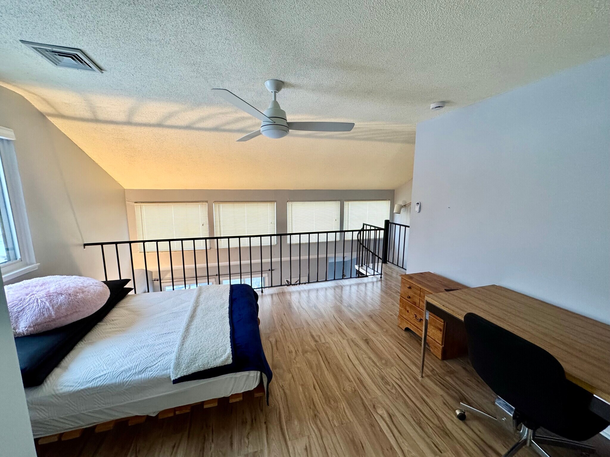 Building Photo - 300 Brittany Farms Rd