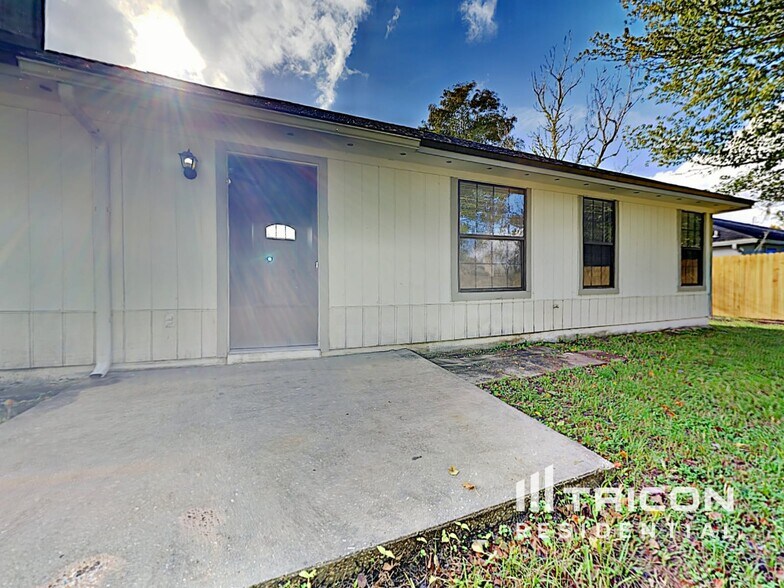 Building Photo - 2024 Farm Way