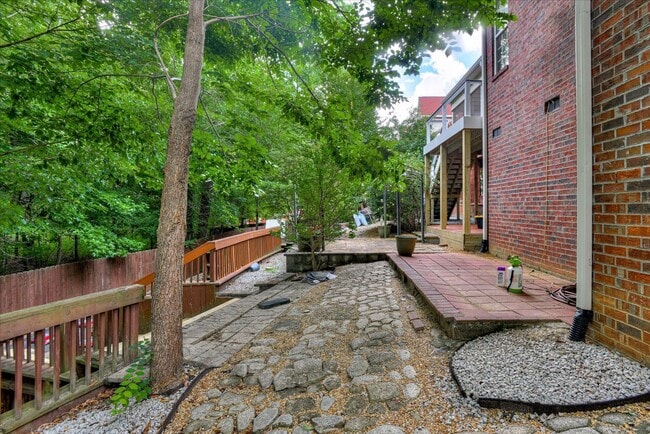 Building Photo - 5 bedroom/3.5 bathroom home in Evans with ...
