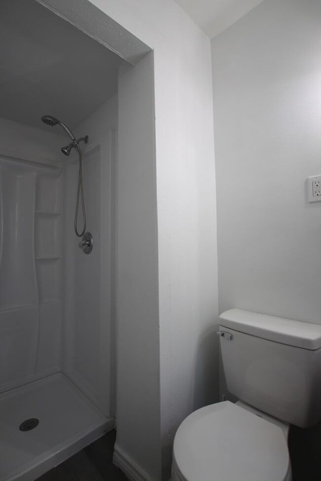 Building Photo - 3 Bed 2 Bath in Tyler!