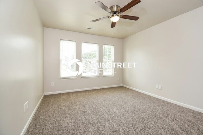 Building Photo - 3 Bedroom Pet-Friendly Home in Browns Summit, NC with Main Street Renewal