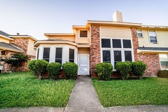 Building Photo - 1425 Danielle Dr