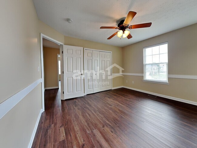 Building Photo - 460 Pewter Hill Ct