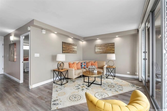 Building Photo - 757 Kinalau Pl