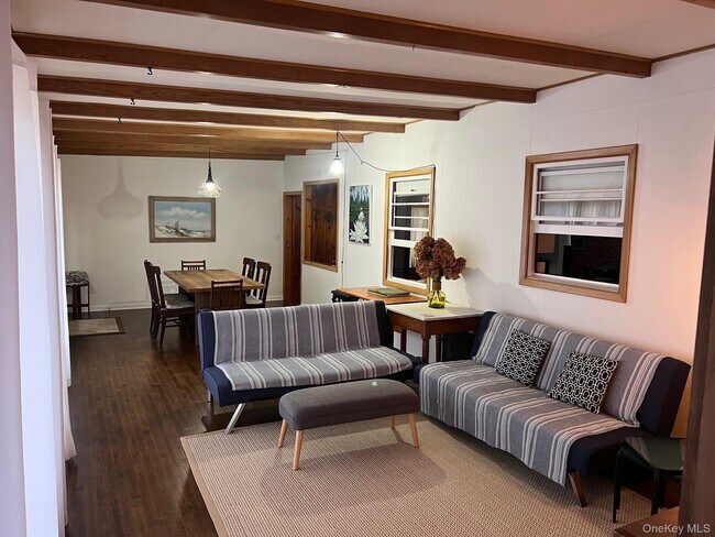 Building Photo - 105 Krause Rd