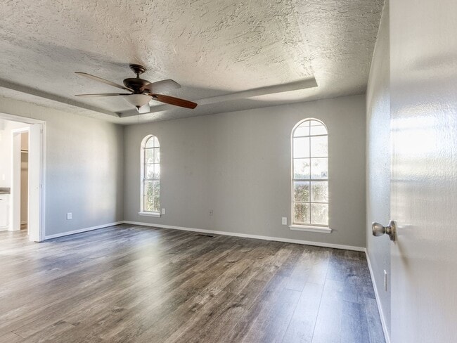 Building Photo - Recently Remodeled home in Norman