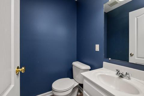 Building Photo - 137 Suter St