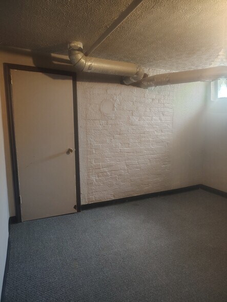 Building Photo - 1118 Wildwood Ave