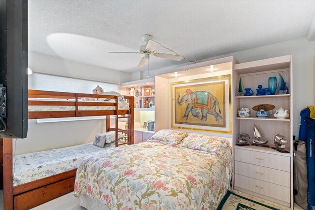 Building Photo - 3224 S Ocean Blvd