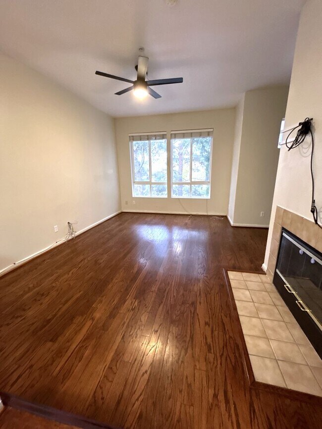 Building Photo - 470 White Chapel Avenue