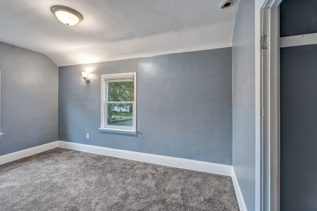 Building Photo - 645 Yondota St