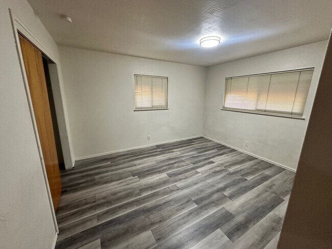 Building Photo - Well Located Home Near The University of T...