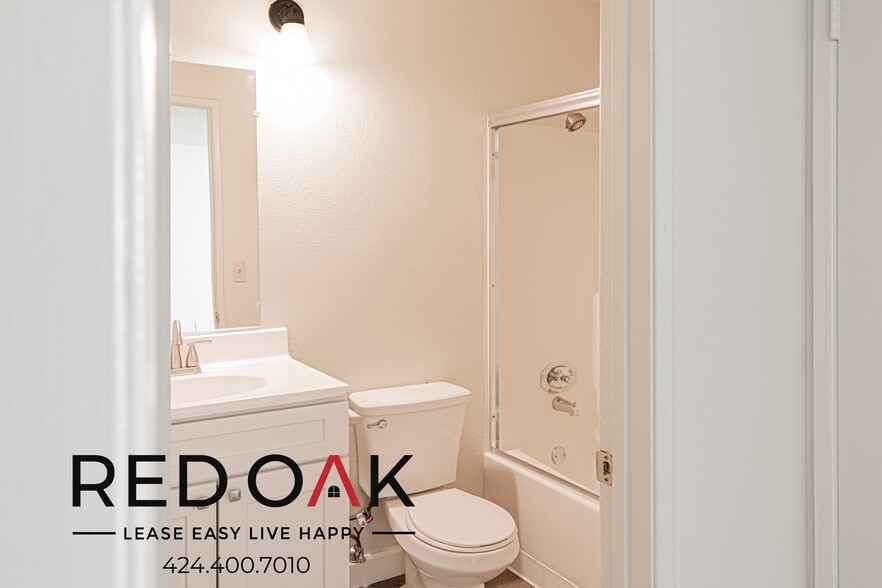 Building Photo - 12767 San Fernando Rd