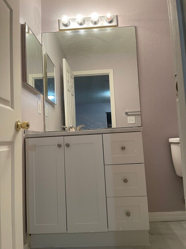 Building Photo - 331 Caldbeck Way