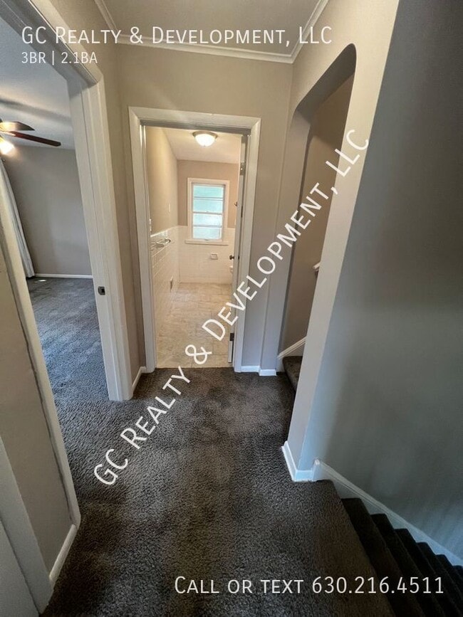 Building Photo - ***SINGLE FAMILY FLOSSMOOR HOME / 3 BDRM /...