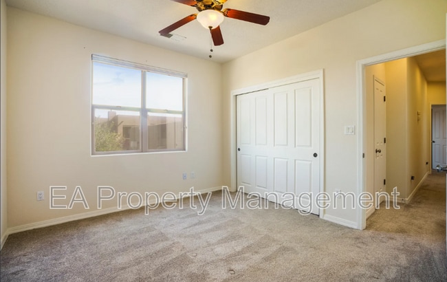 Building Photo - 8736 Desert Fox Way NE