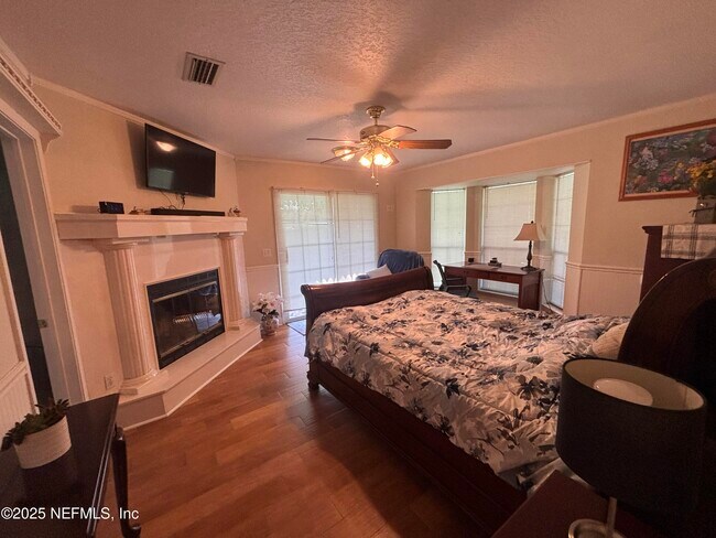 Building Photo - 15813 Butch Baine Dr