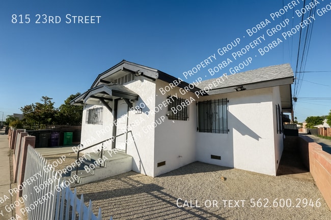 Building Photo - 815 23rd St