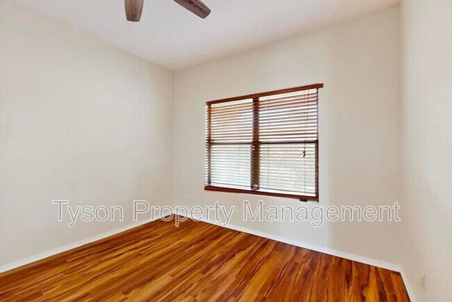 Building Photo - 10909 Pasquale Dr NW