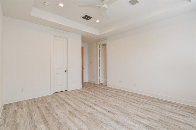 Building Photo - 2527 Judiway St