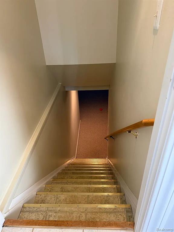 Building Photo - 4495 Maybee Rd