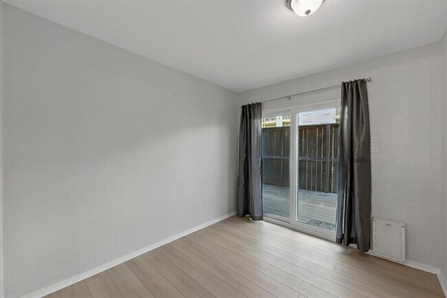 Building Photo - 6903 Deatonhill Dr