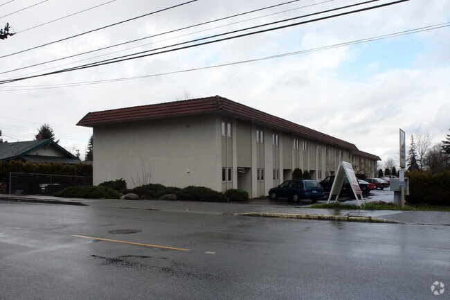 Building Photo - Park Shore Apartment