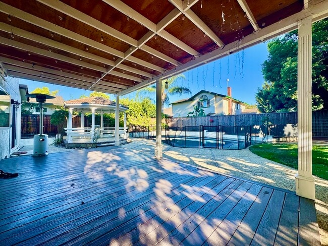 Building Photo - 3104 Linkfield Way