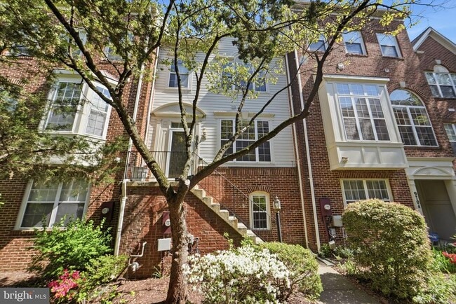 Building Photo - 9702 Athletic Way