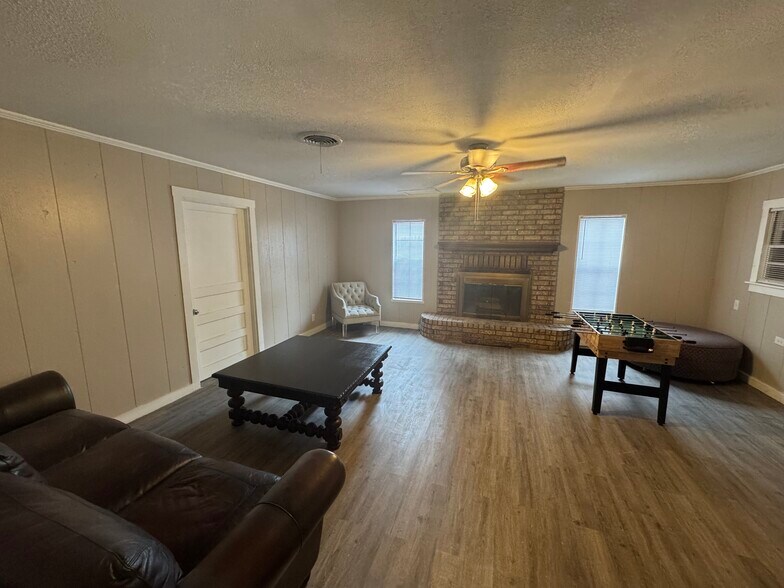 Second Living Area - 349 Oxford St