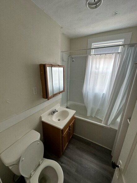 Building Photo - 1179 Boylston St