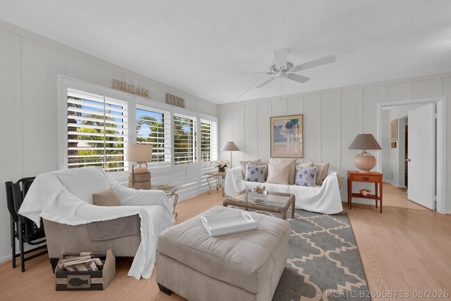 Building Photo - 475 Tequesta Dr