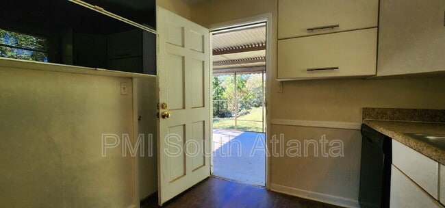 Building Photo - 5573 Cypress Dr